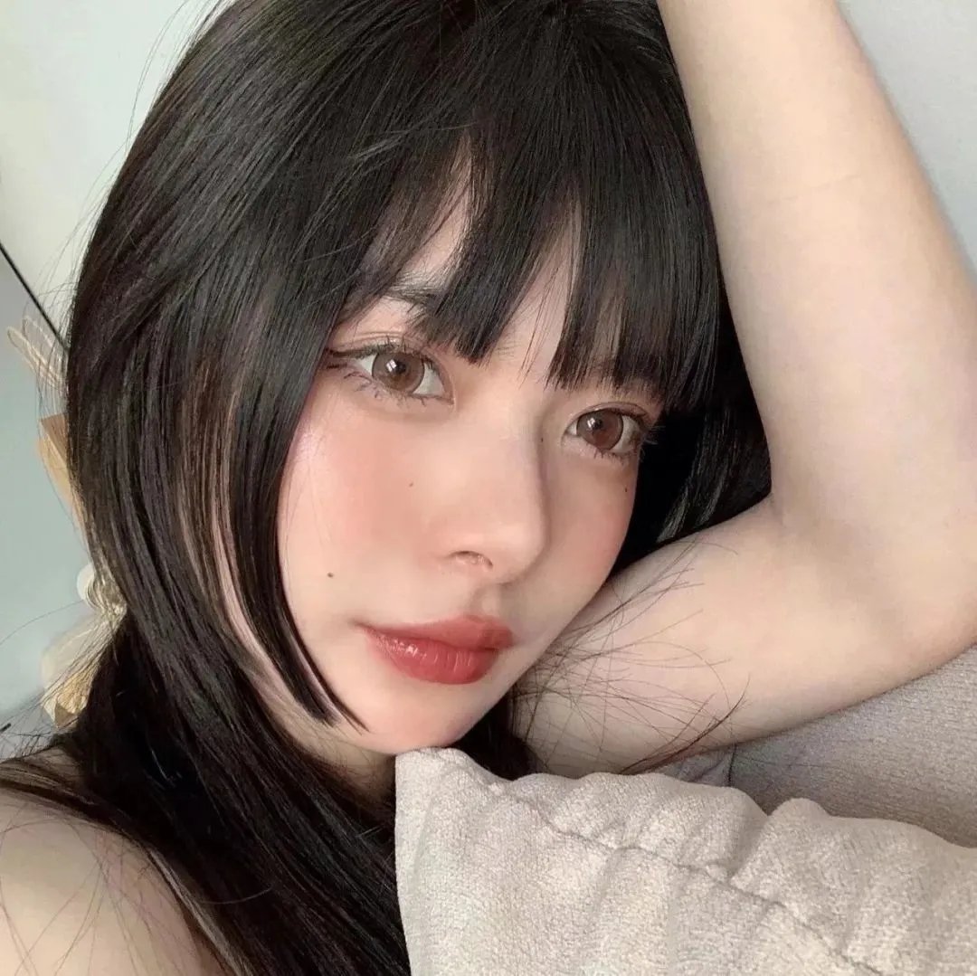 红粉妖魔
