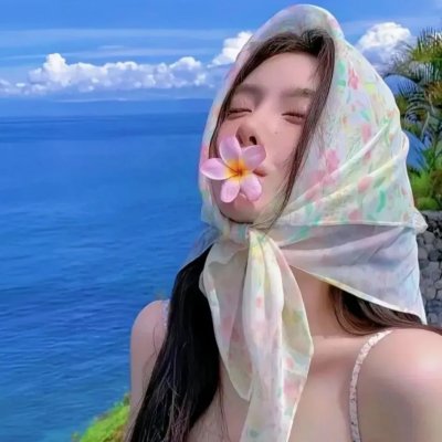 穿风信子蓝的少女